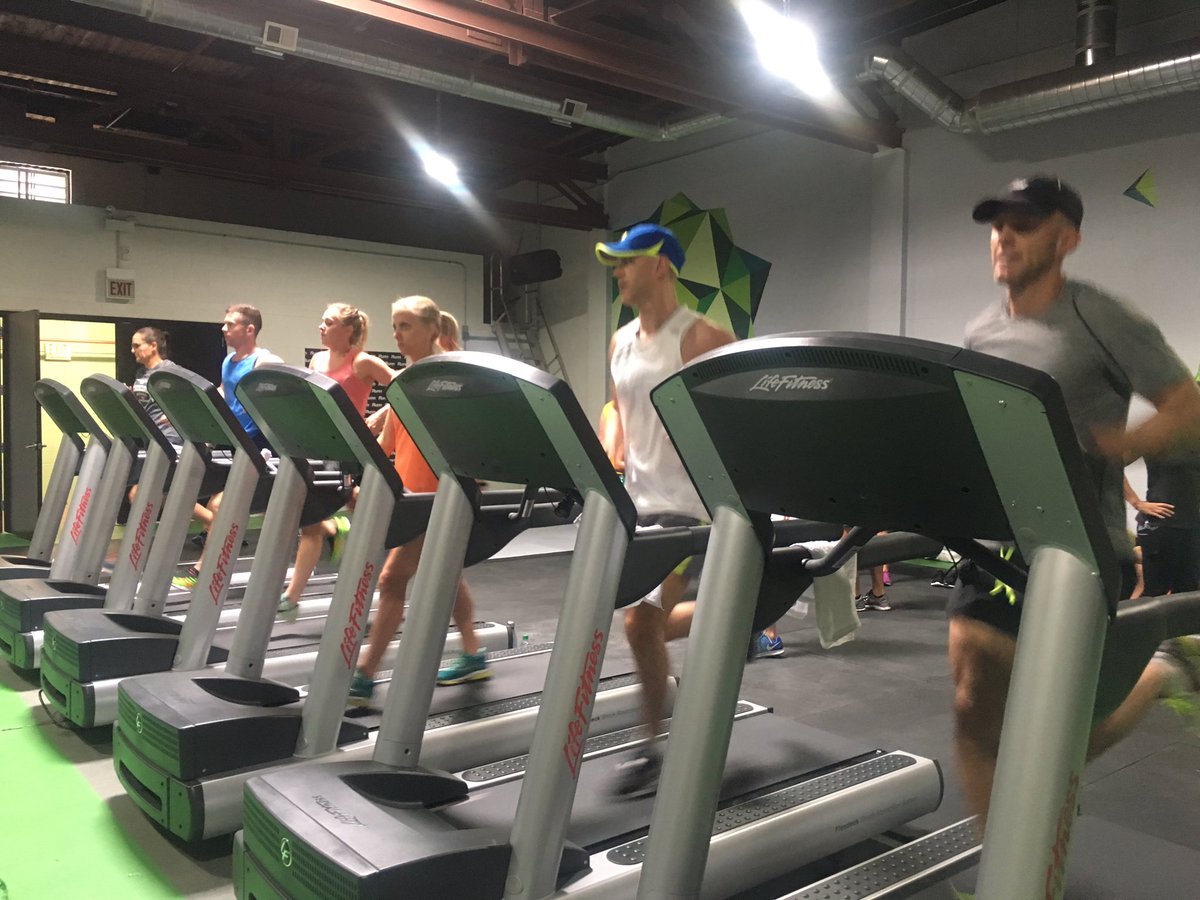 Debra_Michaels's tweet photo. So honored to partner with @RunnChicago for their #charityrelay for @Chicago_Run! Every mile these folks run $5 go towards Chicago Run! https://t.co/K8JXyESxSc