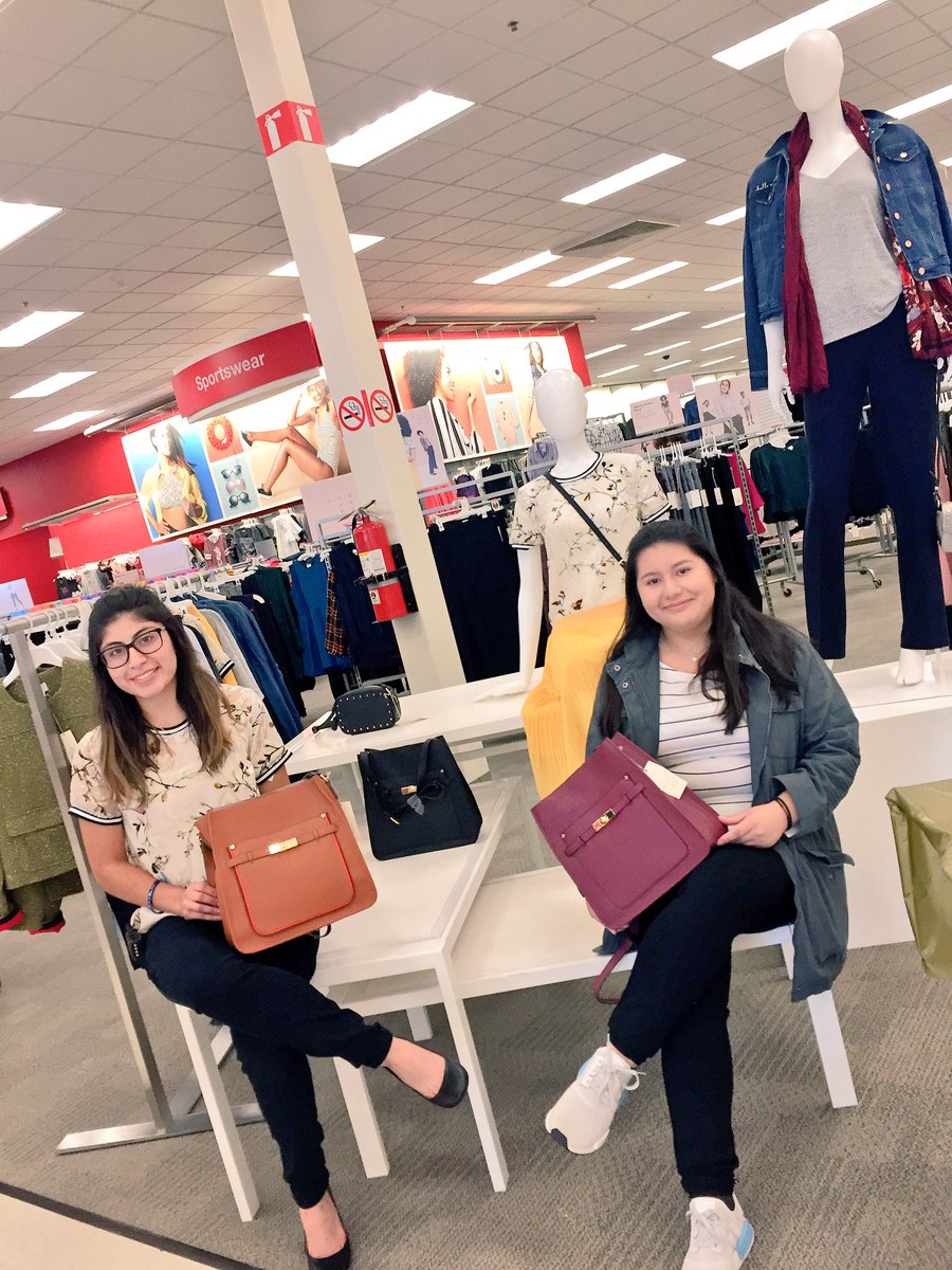 Gang's all here! #itsanewday #aBRANDnewdayinR100 #thewheel