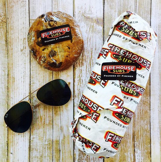 FlyBuyApp's tweet image. Hurry! Monday (8/28) is the last day to get your FREE medium sub from Firehouse Subs when you order on the #FlyBuyapp

Use code: CURB