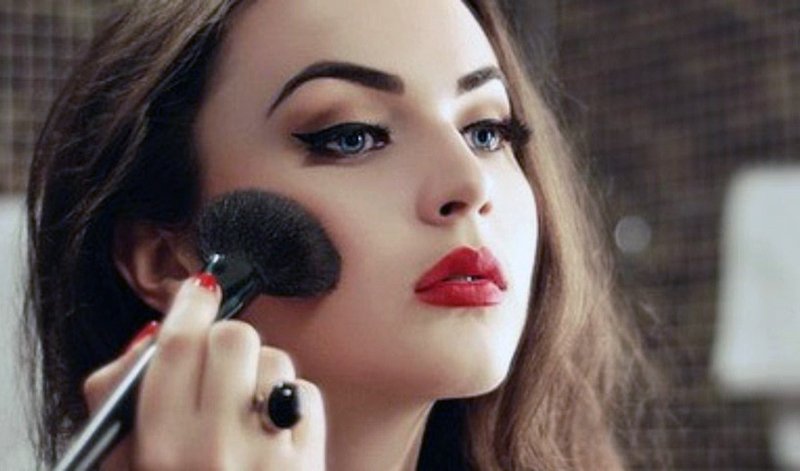 KathrinFriedma1's tweet photo. Try Out A Few New Looks In Your Party - #BeautyTips #EyeMakeup #EyeMakeupTips #HowToDoMakeup #MakeUp #MakeupTips - https://t.co/CVaHlbHwI0 https://t.co/jL2q9Cux1i
