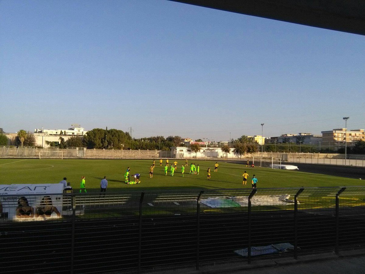 asdapuliatrani's tweet photo. #apuliatrani vince 3-0 contro il Salento. Goal di #Isabel #Sgaramella #Sara #Ventura #Pamela #Riccio #coppaItalia #calciofemminile https://t.co/GBvQ8NMJHF