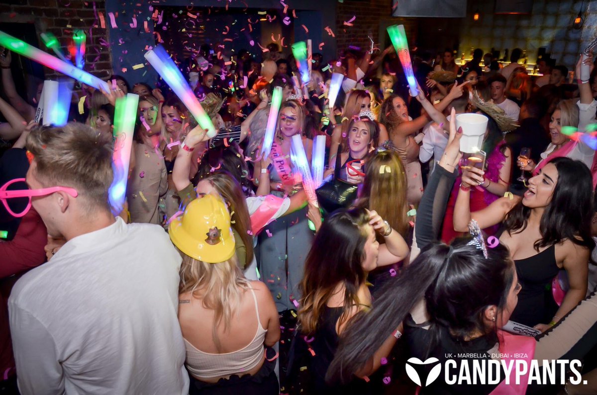 House_Of_Hugo's tweet photo. Arrive early tonight for @CandypantsSheff #BankHoliday #Sheffield #DoorsOpen10:30pm https://t.co/AjxRDYBG1o