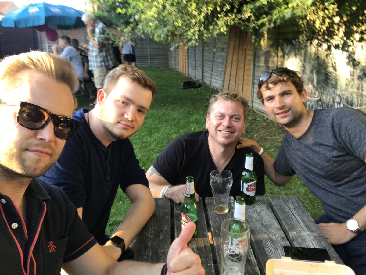 tdpenguins's tweet photo. at The Grove. We are on about 8:30pm https://t.co/ewApMqZNMP