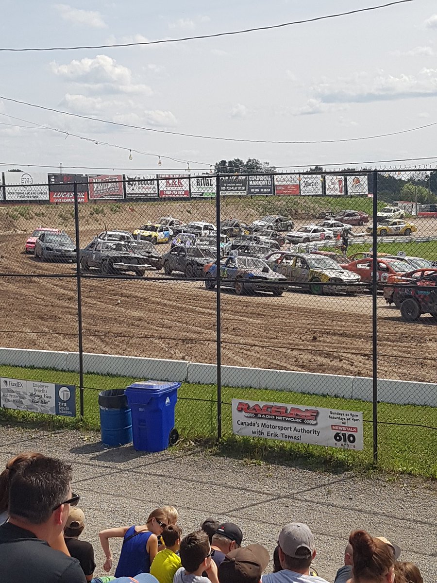 Fight_For_Youth's tweet photo. Over 100 cars started this Total Mayhem Enduro.. less than 23 remain. Its boxing for cars #RockVsCountry #FFY2018 https://t.co/0qHA0b4ofP