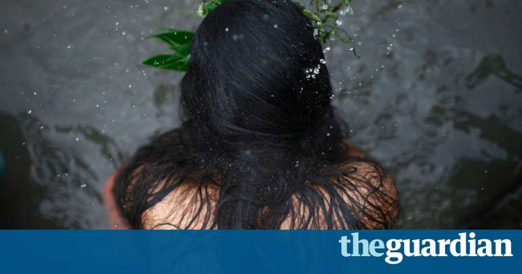 Nepal outlaws custom of exiling women during their periods viralbullets.com/culture/nepal-…