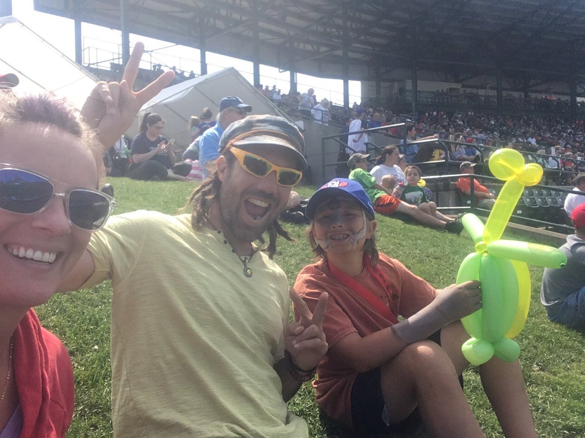WellnessHero_'s tweet photo. Baseball awesomeness #ROCthesummer #roc ! #TeamLuMann @shellbackmary @TristanIsLove https://t.co/DnsdDNfaiR