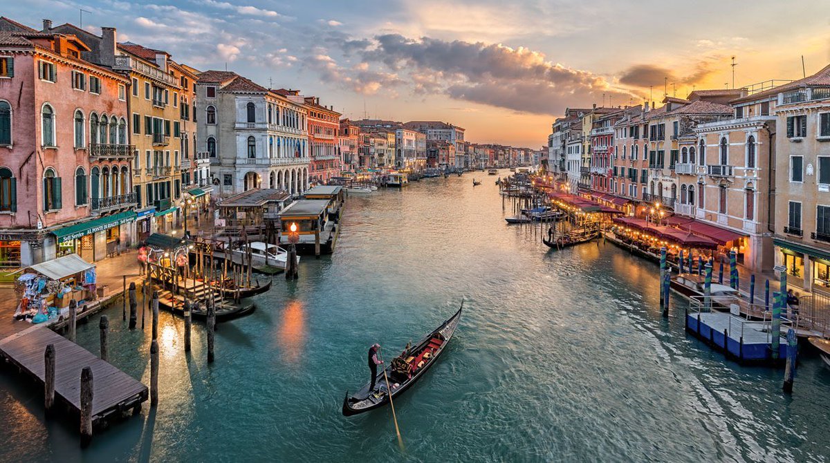 FestJumpers's tweet photo. RT
Bitácora Fest Jumpers: 43 días viajando.
Ahora de Bélgica a Italia con @Eurail al festival #HOME y a conocer la bellísima Venecia. 🇮🇹 https://t.co/K0Uif7Glm0