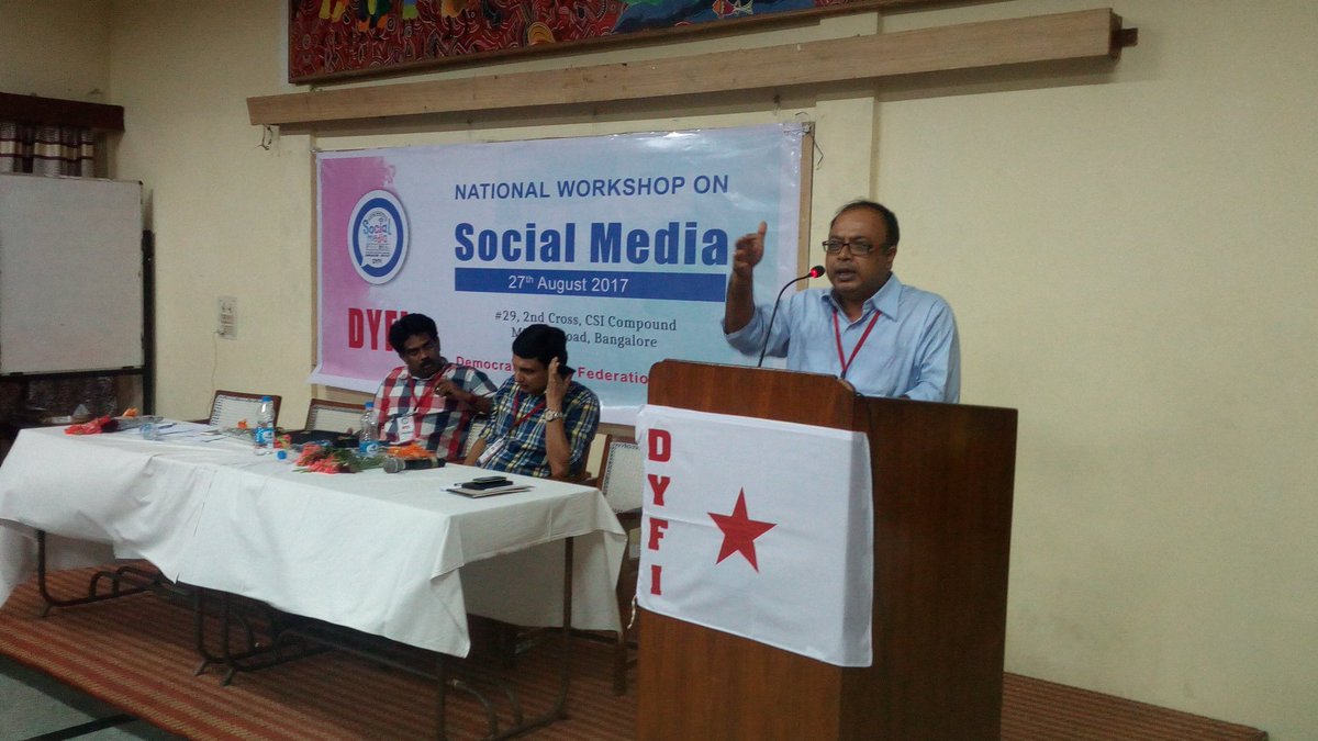 kripeshp1's tweet photo. Avoy Mukherjee delivering concluding speech on #DFYI Social Media National Workshop #DYFISOCIALMEDIAWORKSHOP https://t.co/YJcmoUtwvr