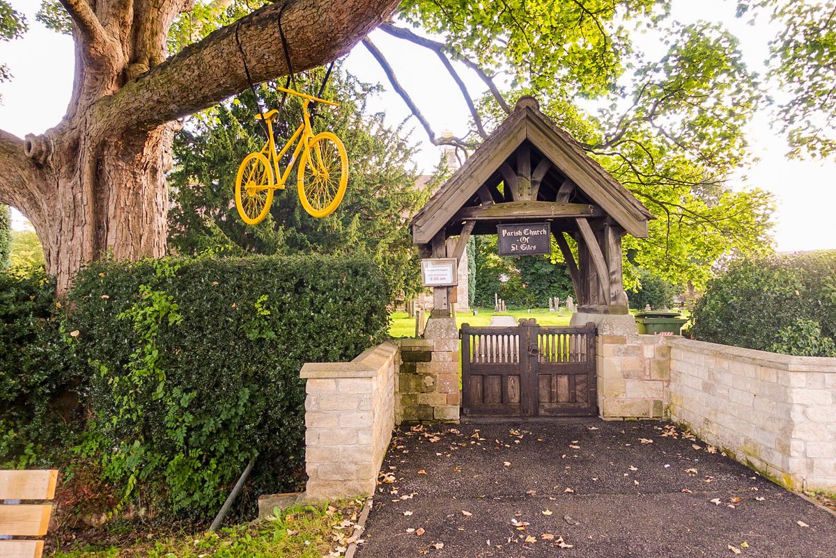 moushu's tweet photo. #edingley getting ready for #tourofBritain https://t.co/mkfEOBjbeP