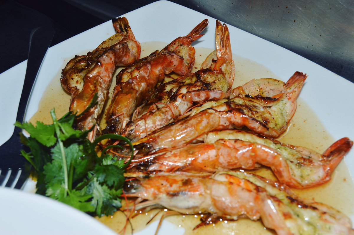 One of our all time favourite dishes - there's nothing quite like prawns in a sweet tamarind sauce 🦐 #asiancuisine #sweetandspicy #infusion