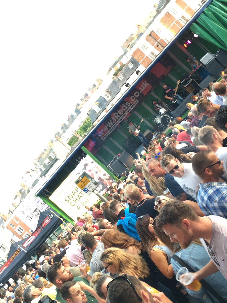 The Lo Numbers doing a bumper performance to the number #QuayFest crowd!