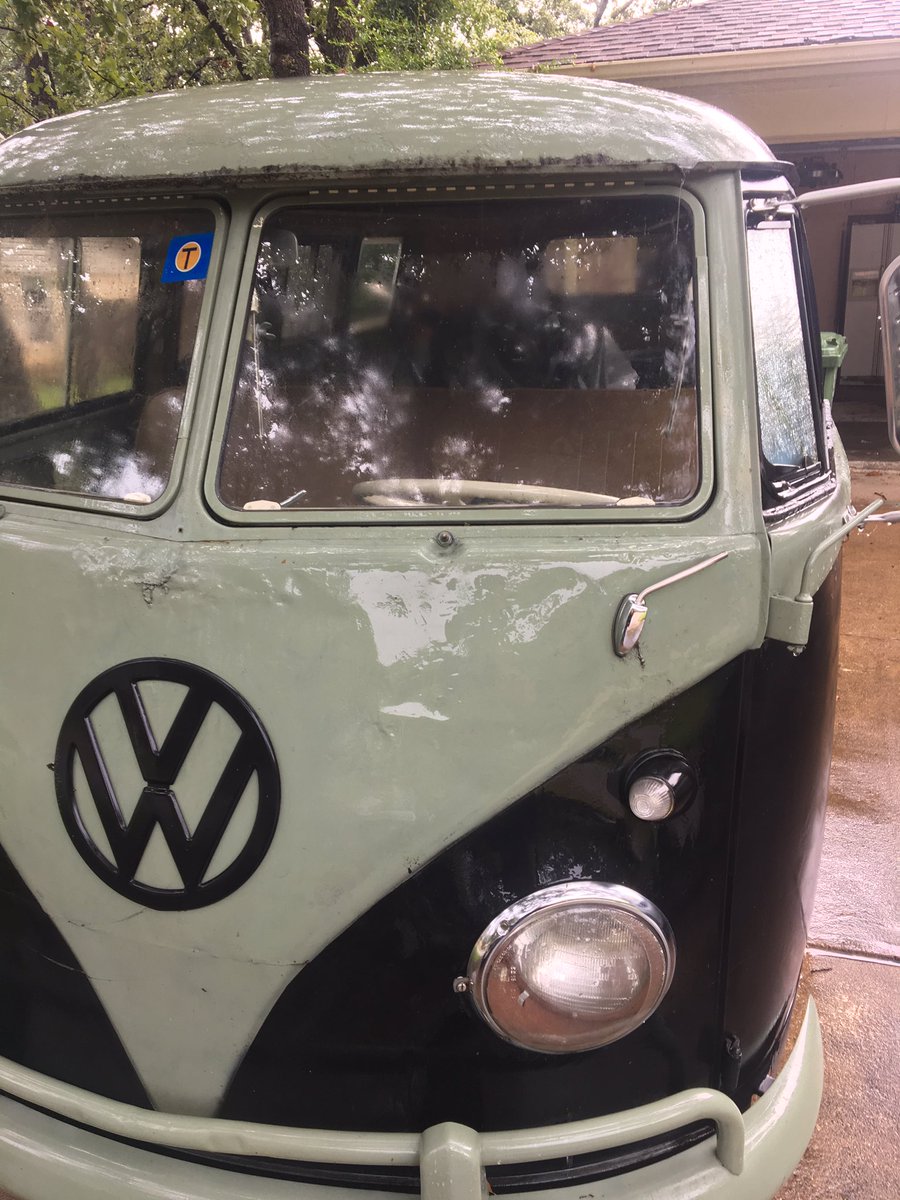 chalkmycar's tweet photo. It's floodin down in #texas can you see the tears roll down my bus? #vwbus #HurricaneHarvery https://t.co/gOuH8X5Qev