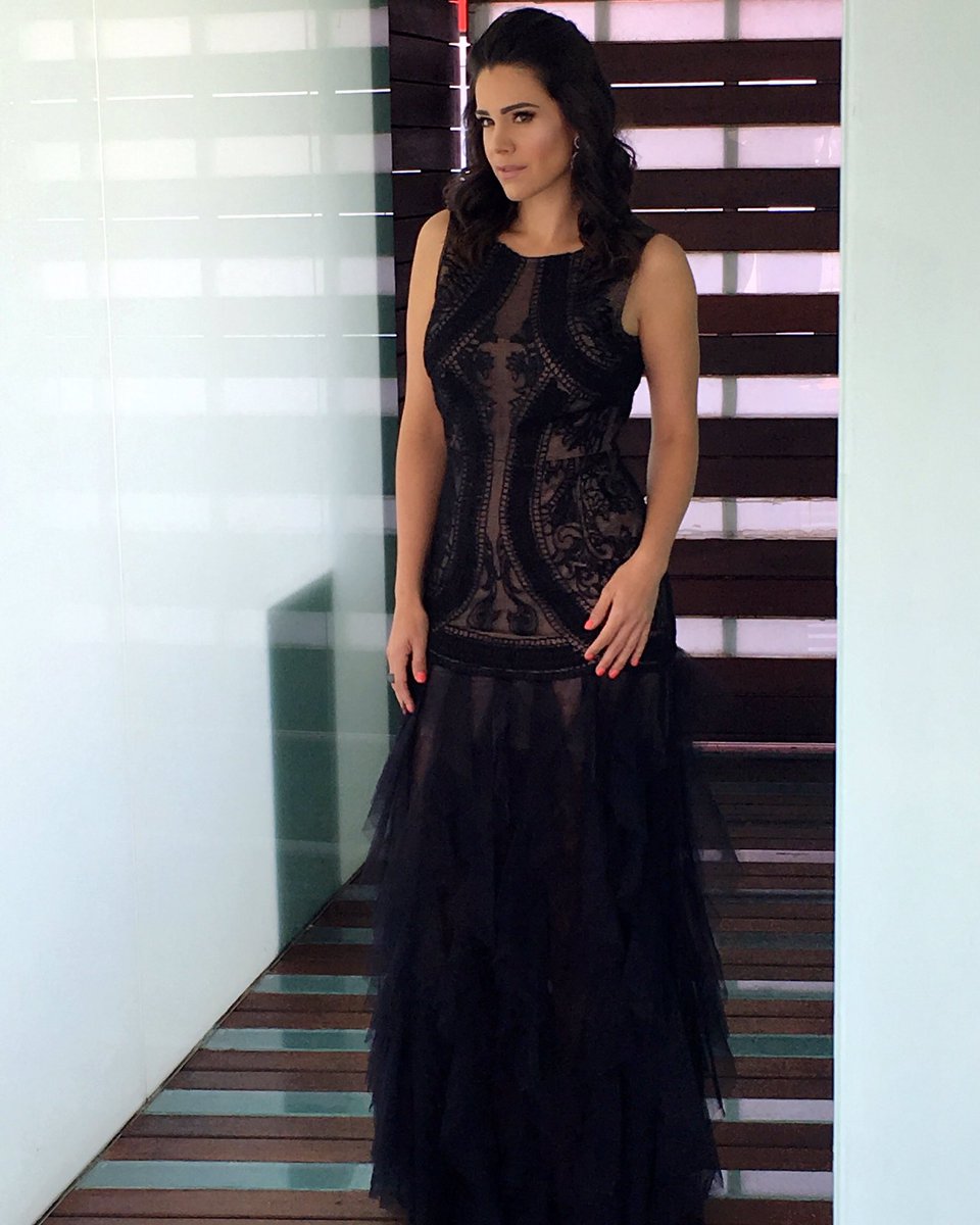 LuzElenaGlez's tweet photo. #FelizDomingo recuerden que "Lo que nació para ser tuyo, nada te lo quita, ni el tiempo ni nadie". Luchen por sus sueños hoy y siempre 💕❤️ https://t.co/ONGm2iQMNQ