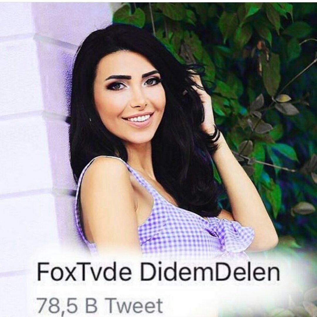 muse55_'s tweet photo. Bizde böle FoxTvde DidemDelen https://t.co/ZgukGUUR3r
