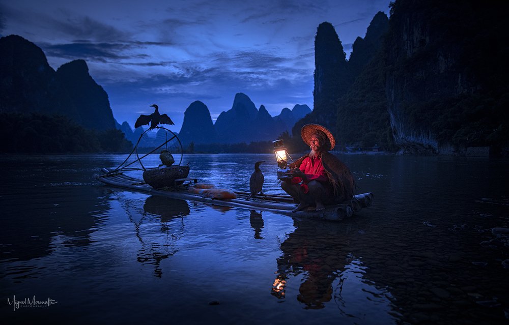 Difícil describir este lugar que parece sacado de un cuento.
Xingping, China.

© Miguel Morenatti
instagram.com/p/BYTsyEAFQGq/…