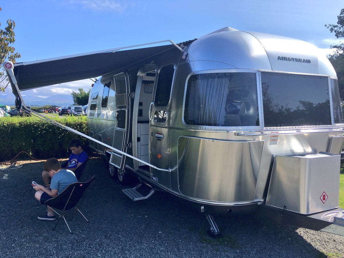 Campingmagazine's tweet photo. I'm a dyed in the wool tent camper, but after a few nights in the Airstream I could definitely be 'turned' to caravanning https://t.co/zHA6TMx4IX