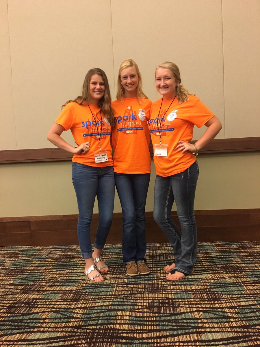 katlyn_nichole0's tweet photo. Lead with your whole heart while showing integrity and loyalty, but above all...
LOVE UNCONDITIONALLY ❤️ #sparkFFA  #flffa https://t.co/WuUgNC91ag
