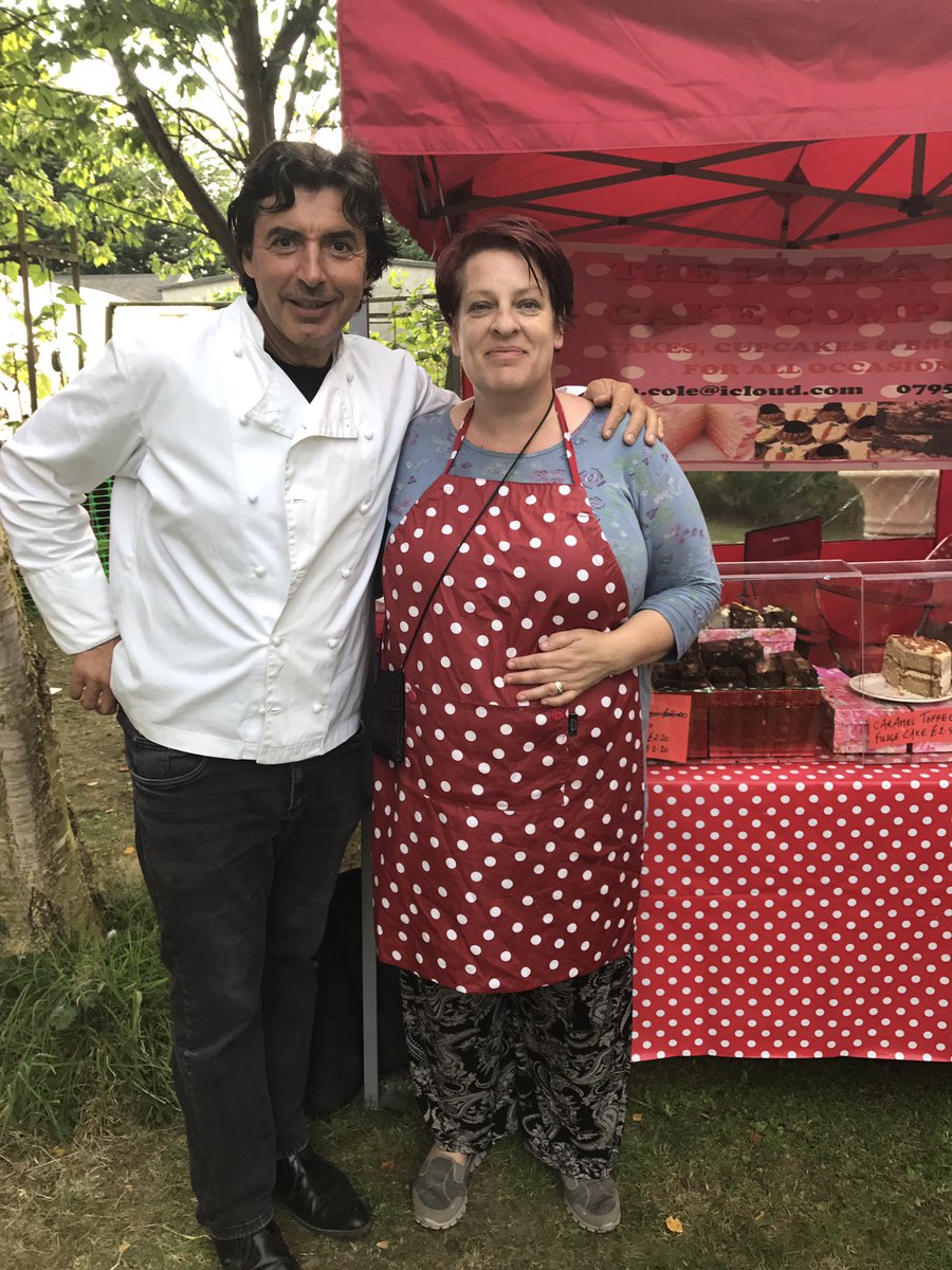 polkadotbakery1's tweet photo. Me &amp; JC 🎂❤️🎂 @FoodforThorpe #foodfestivals #happybaker #essexbaker https://t.co/fRMeP9i0pd