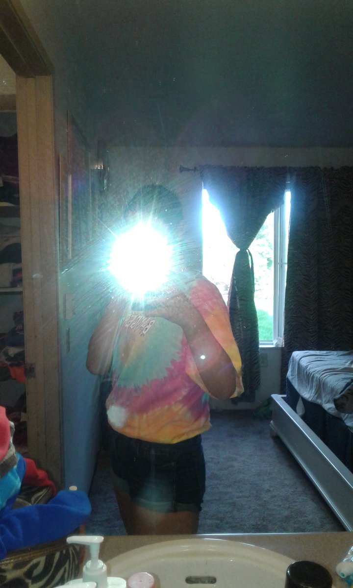 Paranormal_101's tweet photo. Wish jake posted today im in his merch rn😢❤ https://t.co/eEFXHOAyae