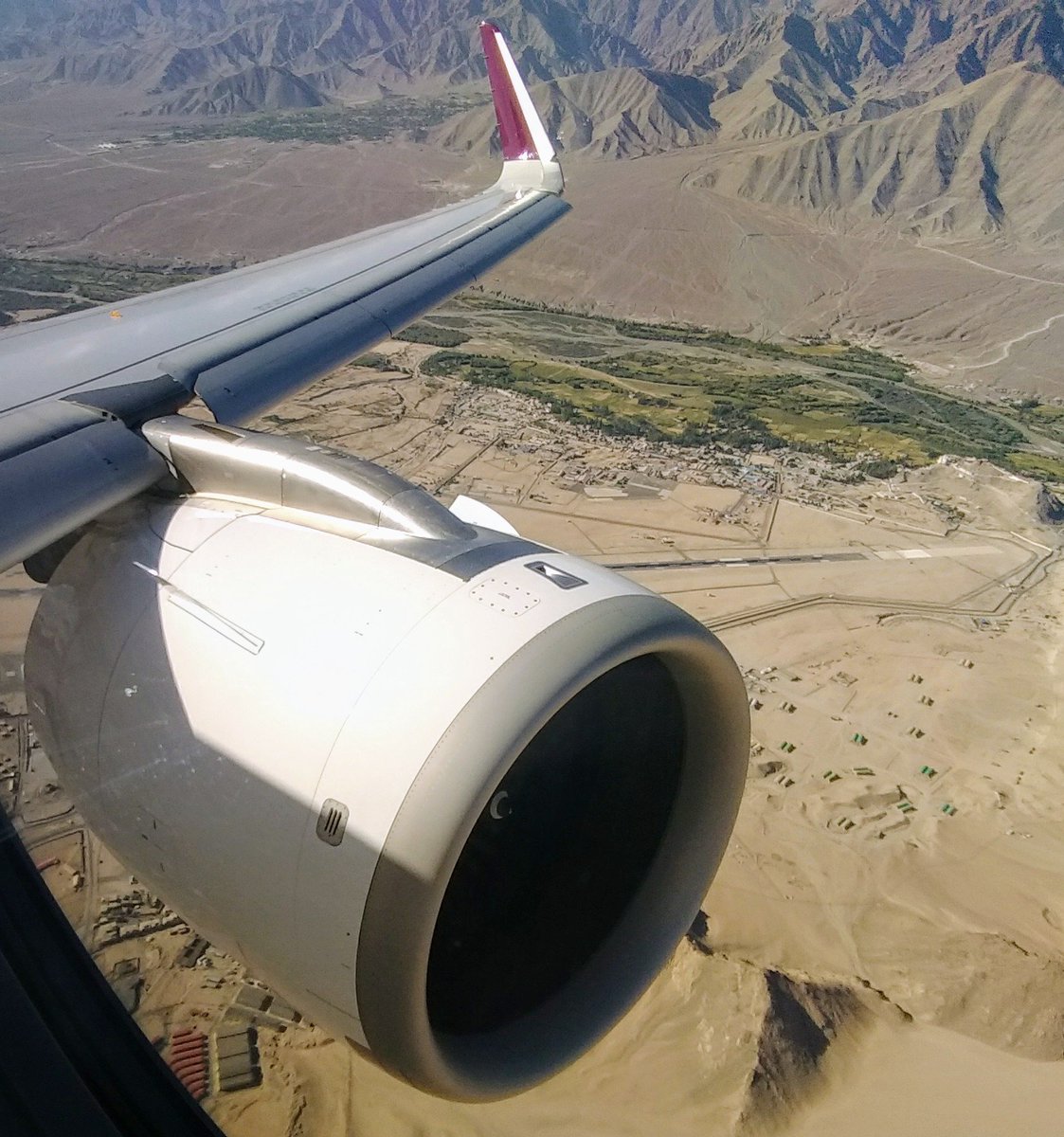 JASWINDERJASSIK's tweet photo. @airvistara #NotJustAnotherNeo just over one of the highest altitude airport Leh #cfm_engines #cfmleap https://t.co/9aDy6WuV0v