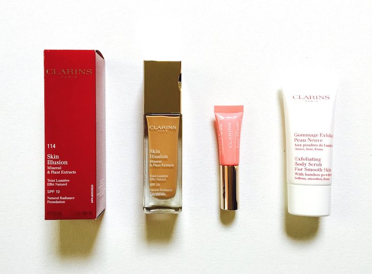 davelackie's tweet photo. I'm giving away Clarins set including Skin Illusion Foundation in Cappuccino! To enter RT &amp; follow @davelackie https://t.co/ca1AoSHITt