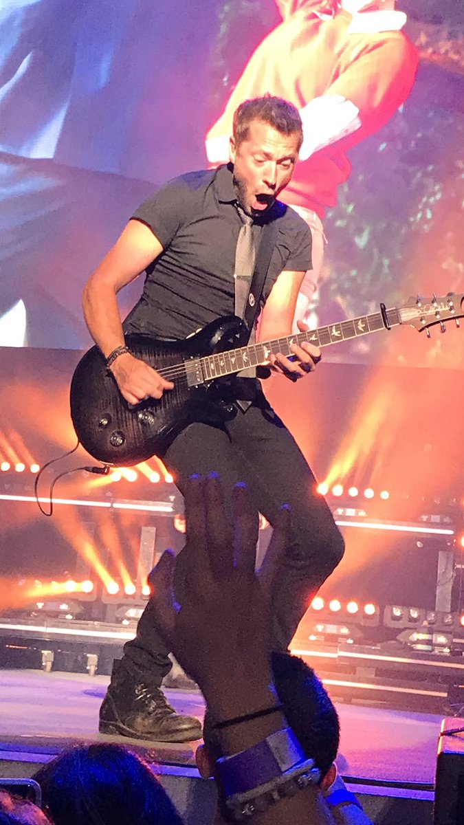 JoyEnglert's tweet photo. Love @Jesse_Tucker and his entertaining faces. So much fun to watch. Great night supporting @StJude #nashville #ascend @bretteldredge https://t.co/ranwx10fQd
