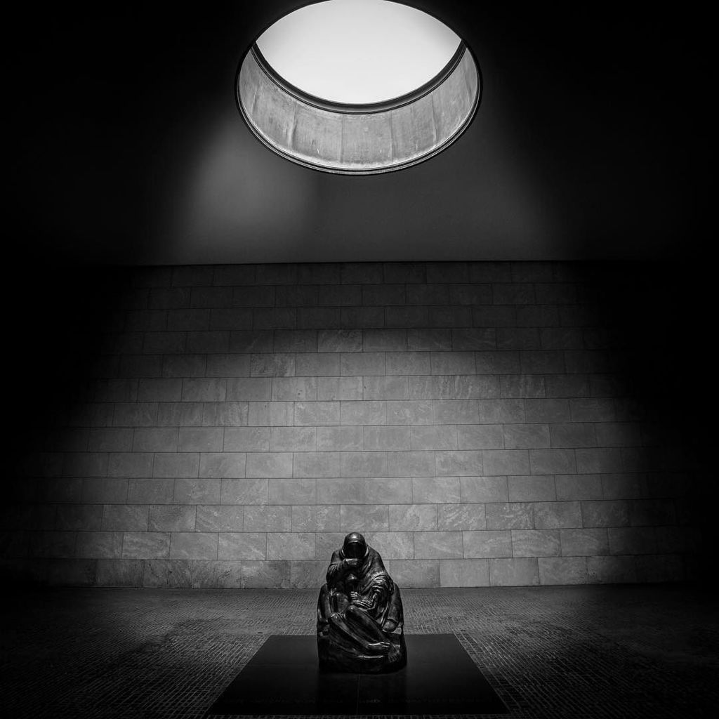 jdbphotouk's tweet photo. Käthe Kollwitz's sculpture 'Mother with her Dead Son'. | Berlin, Germany | 
#jdbphoto #berlin #warmemorial #german… https://t.co/wgDbiRkdtu https://t.co/tlYTit9ajO