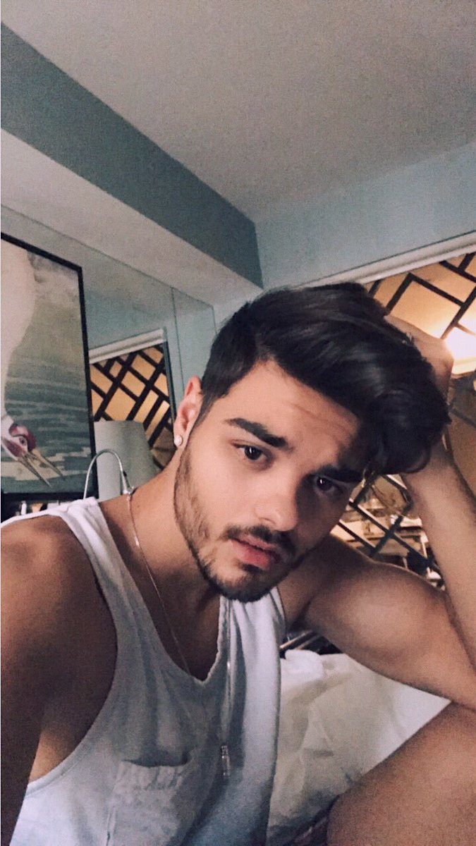 AbrahamMateo04's tweet photo. https://t.co/Xqcr0xsCKQ