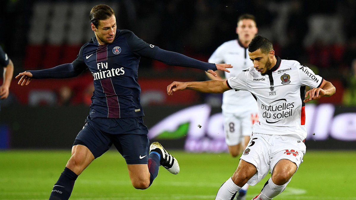 WHUAssociateEx's tweet image. If the signing of carvalho falls through, 27 year old Krychowiak is a strong alternative for the club [source @90min_Football]