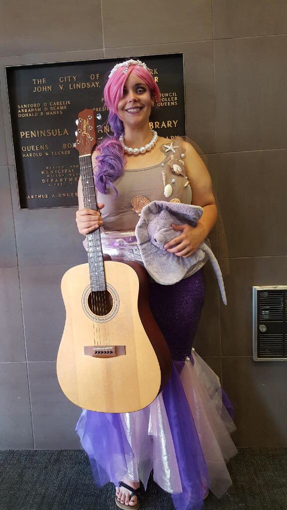 QPLNYC's tweet photo. Thank you to our #library #mermaid for a great #Storytime! #PeninsulaLibrary #QLeveryone https://t.co/CY0pFrY6Ha
