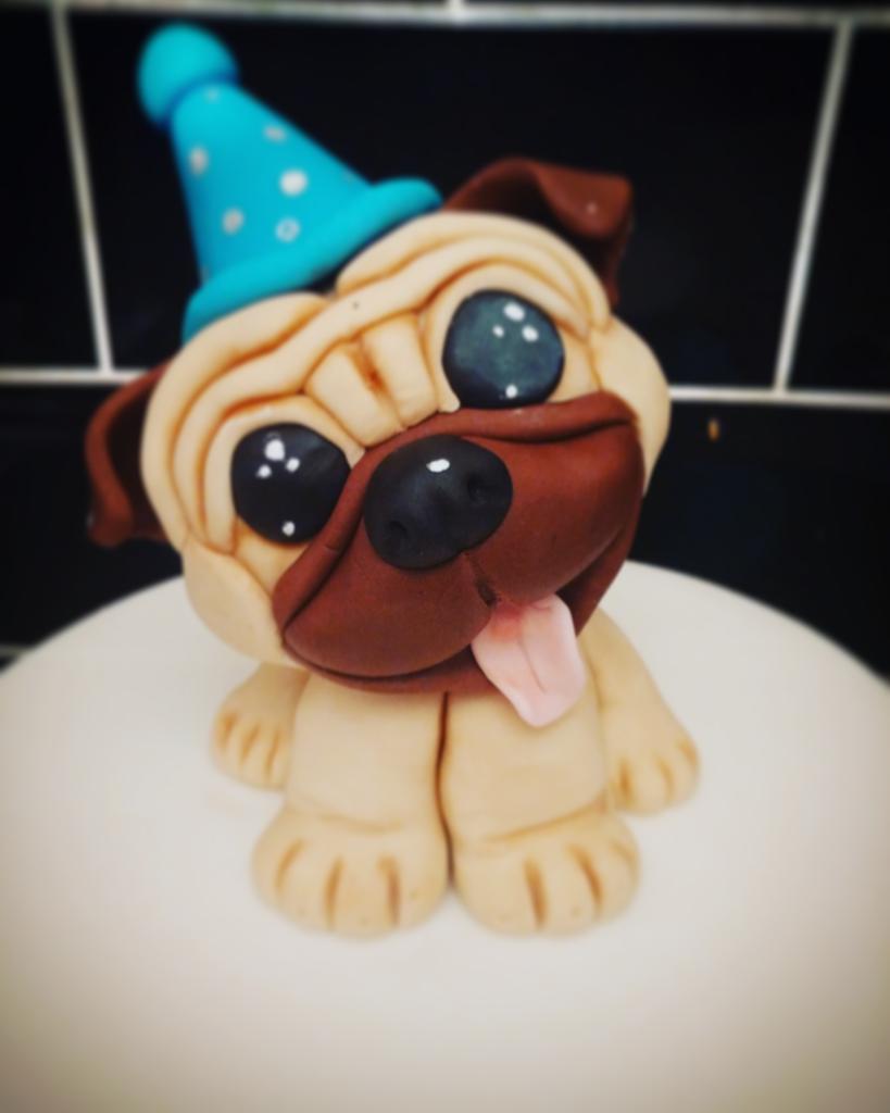 fondant pug