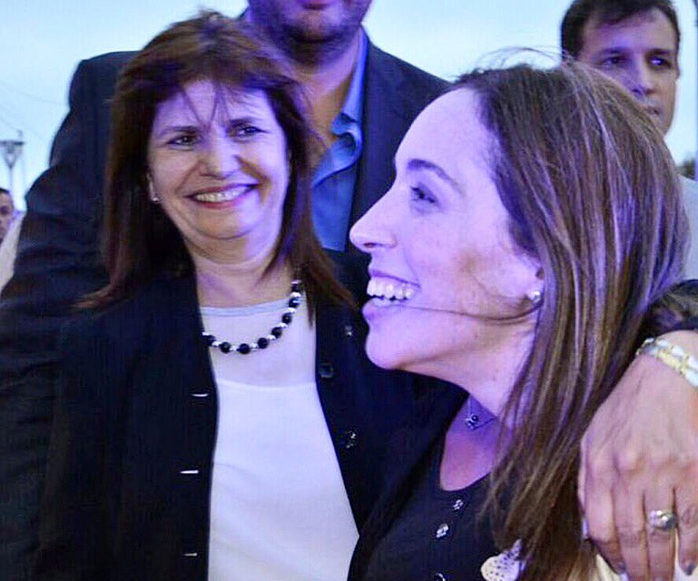 vidalSantaFe's tweet photo. Felicitamos a Patricia Bullrich por su esfuerzo, honestidad y por su trabajo incansable para hacer de la Argentina un país mejor #NoAflojes https://t.co/y8EQwRc68m