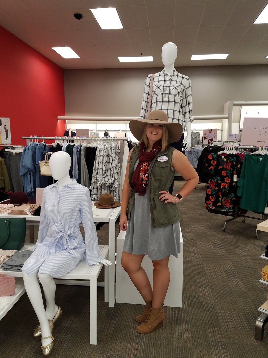 luvinthetide's tweet photo. #anewday and #goodfellow is a hit at #T0795. https://t.co/McC624aOC8
