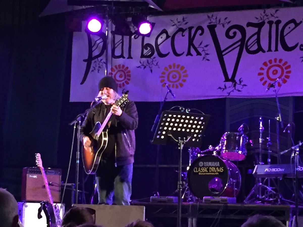 PatRobbins's tweet photo. @badly_drawn_boy #thekiddy #greatset https://t.co/VKqEDckcqm
