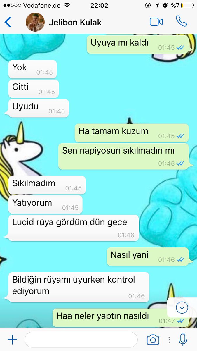 Yaşlandığımı ilk kez fark ettiğim anı, 11 yaşındaki kardeşimle olan konuşmamın bir kopyasını buraya bırakıyorum.