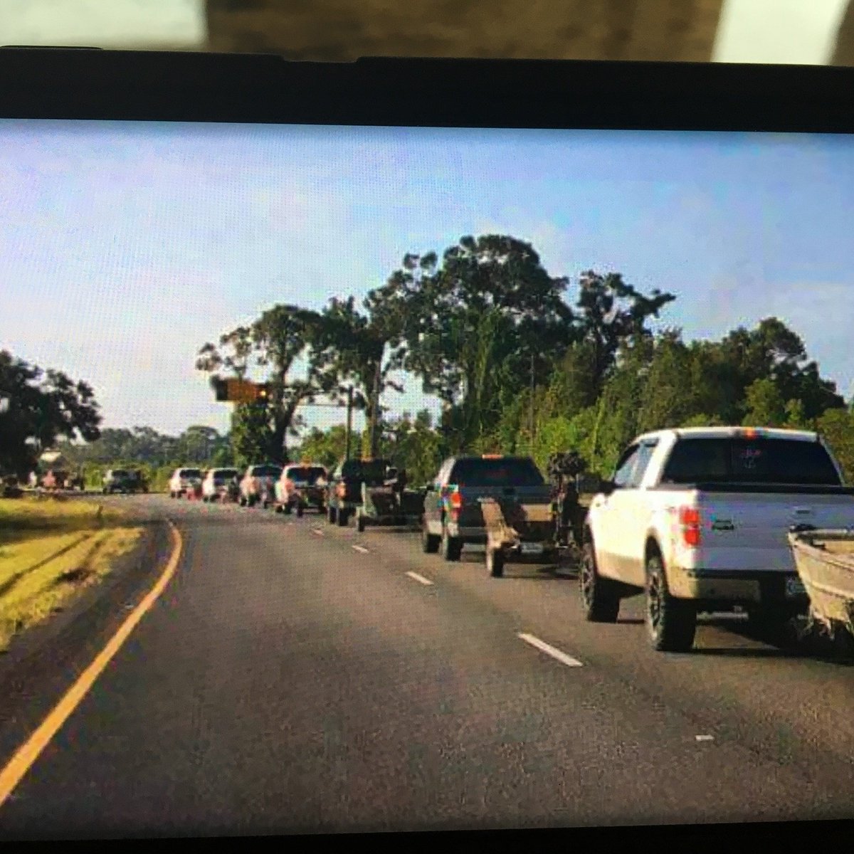 BuddyBoe's tweet photo. The #CajunNavy is on the way. #PrayersforTexas #onlyLouisiana https://t.co/GSsbRoVY8C