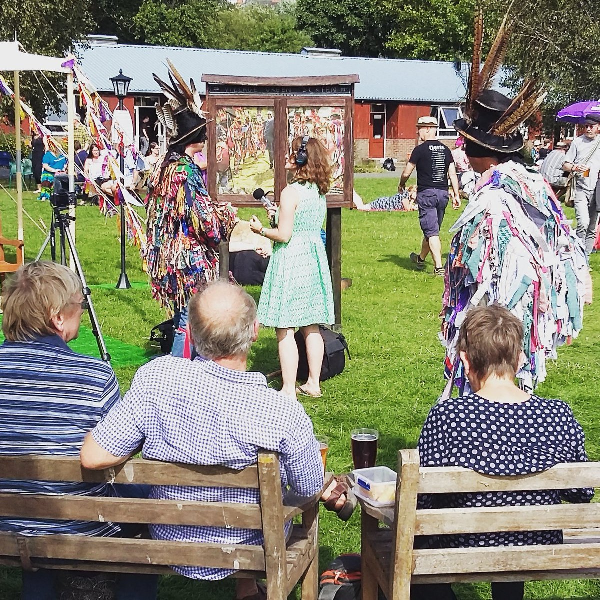 <a href="/BedlamsRhodens/">Shropshire Bedlams</a>  #morrisdance <a href="/shrewsburyfolk/">Shrewsbury Folk Festival</a>  #VillageGreenScreen