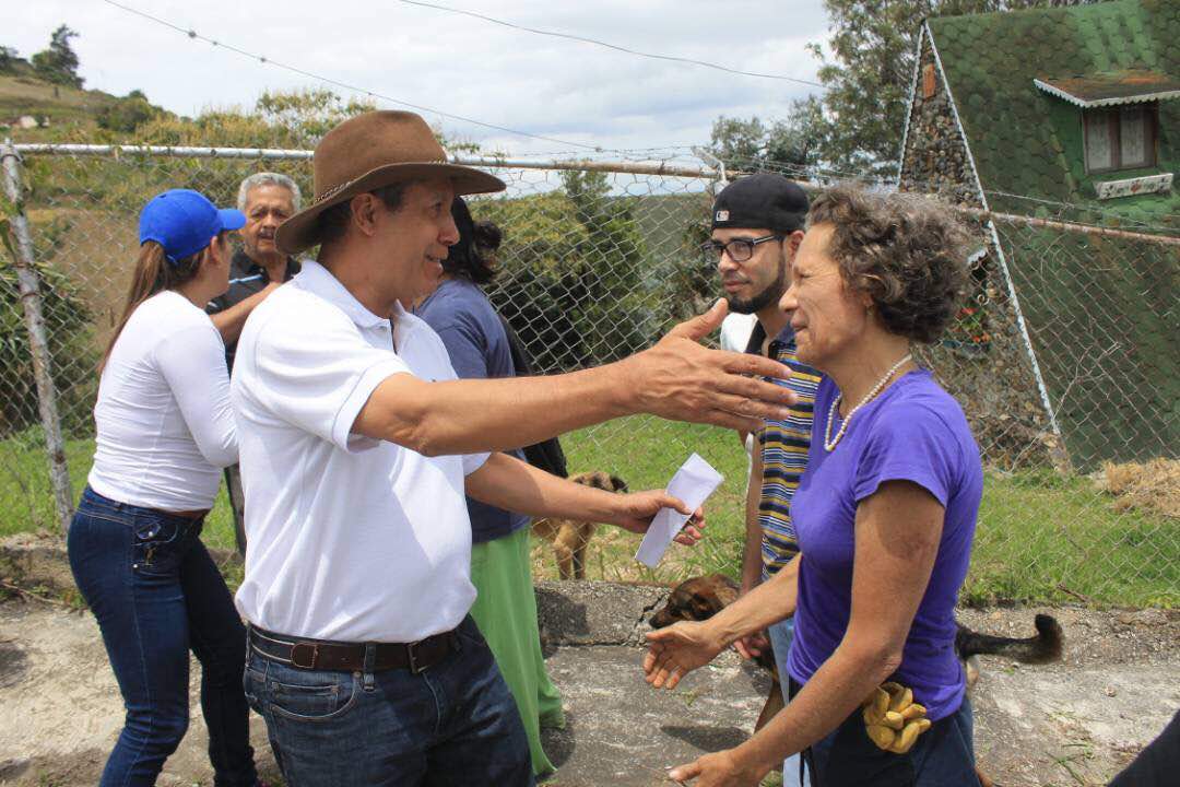 HenriFalconLara's tweet photo. Solidaridad, inclusión, esperanza… Por #Lara y por #Venezuela https://t.co/D4U1naTbBY