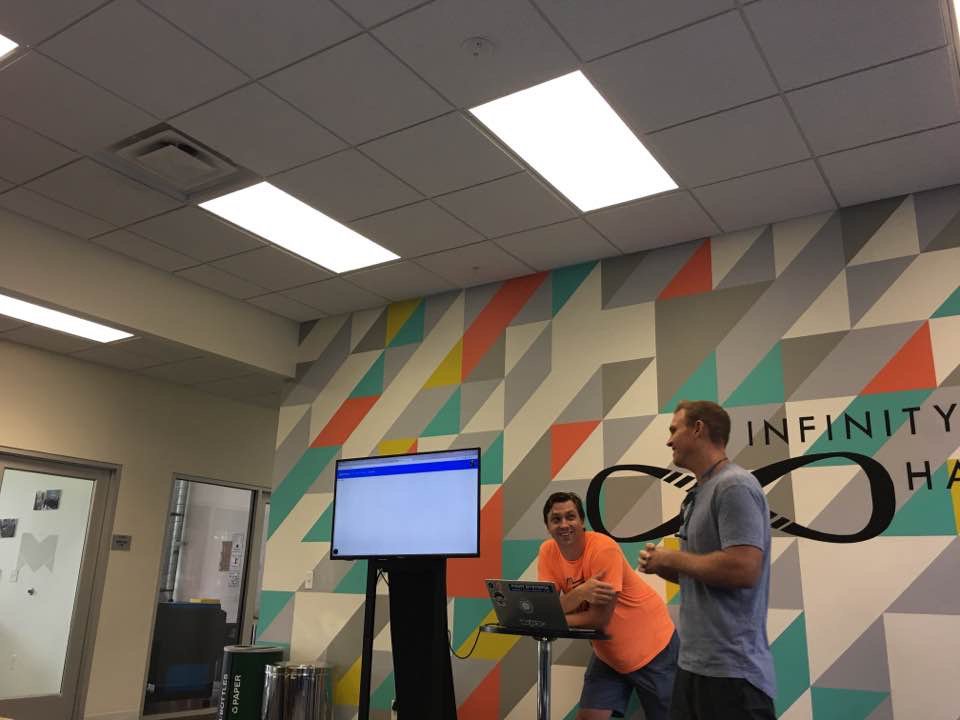 hackbattlesgnv's tweet image. And the winner of the first #hackbattles is... #ThreeFiveTwo representing @352inc with Mastermind an app for connecting mentors and mentees.