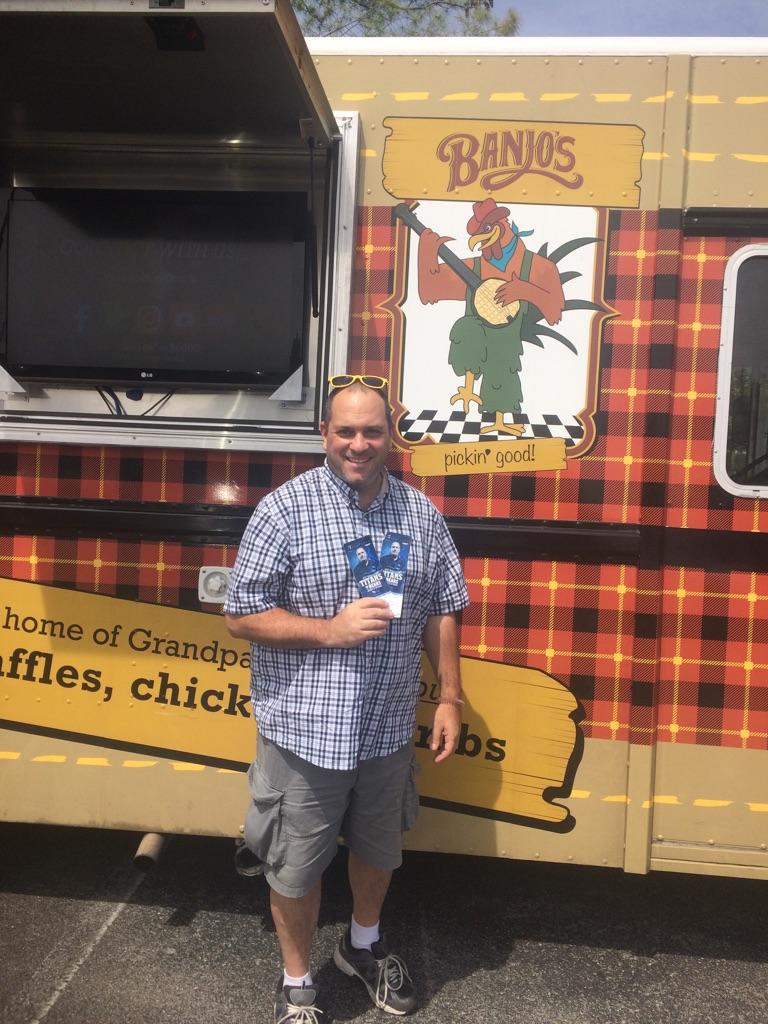 BANJO'S on Twitter "Congrats Jason Rotgun on your Titans ticket win! 🏈