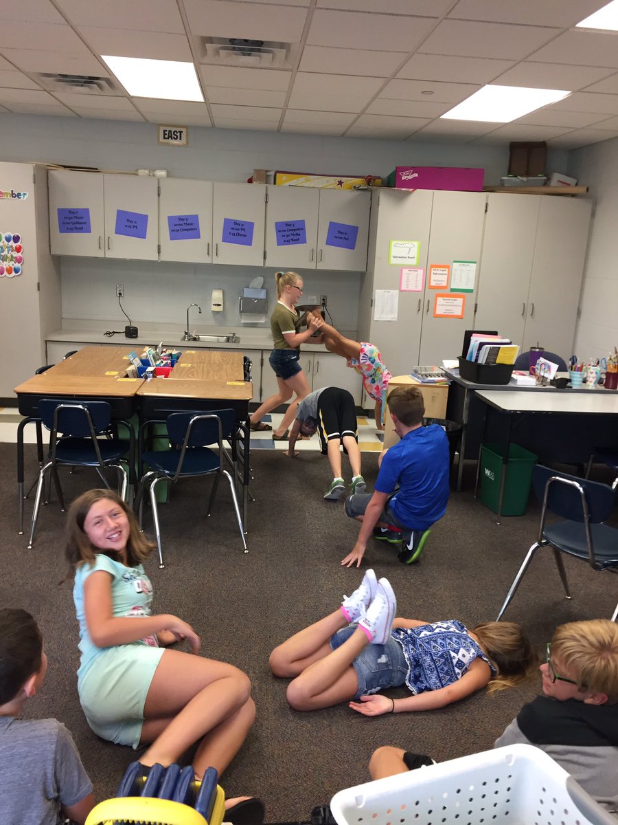 EEroom312's tweet image. #GroupPushUp requires agreeable partners, listeners and contributors!