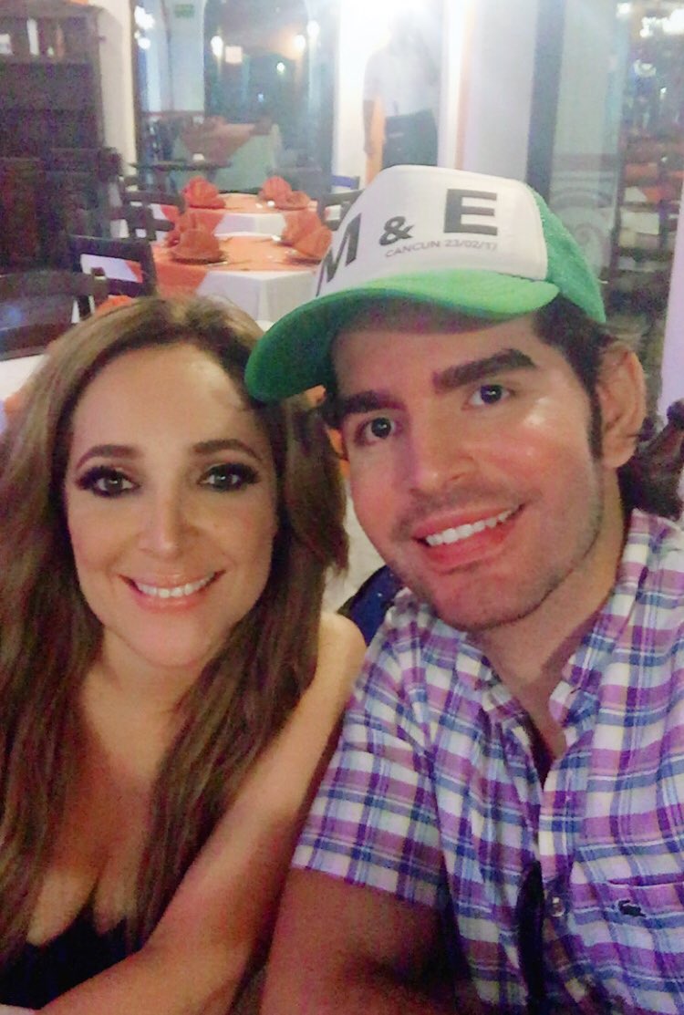 yamil_mg's tweet photo. Terminando el tercer dia de shoot con mi consentida @MyriamMonteCruz 💁🏼INCREIBLE! #enguapa #ganandocomosiempre #bye👸🏼 https://t.co/5w1kn2k49d