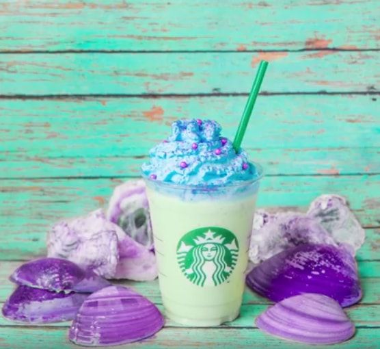 EatSomethngSexy's tweet image. Mermaids, unicorns... when did coffee become &quot;not good enough?&quot; buff.ly/2xBGj6W #Starbucks #coffee #helpmeunderstand
