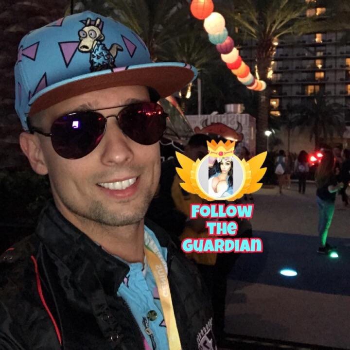 livemetaco's tweet photo. Coin drop massive giveaway#Liveme CHRISRUGER🐣🍑☔: https://t.co/K6EzXCFbzU https://t.co/XfA6rGAQKj