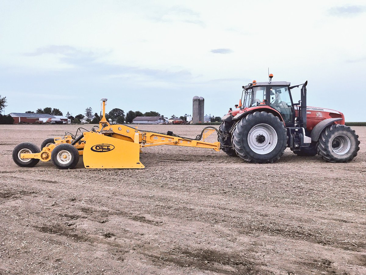 MoeChauvin's tweet photo. Taking care of #SurfaceDrainage & #compaction issues on new farm! #LandFormation #MF #DMI #AgLeader #AMWdrainagesoftware & #MachineControls https://t.co/6DibJTDCx4