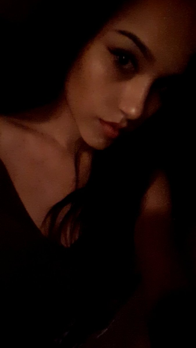 supermingkki's tweet photo. When you just want to show off all your photos. Happy #POSSelcaDay, loves π https://t.co/ZEYxmy55bb