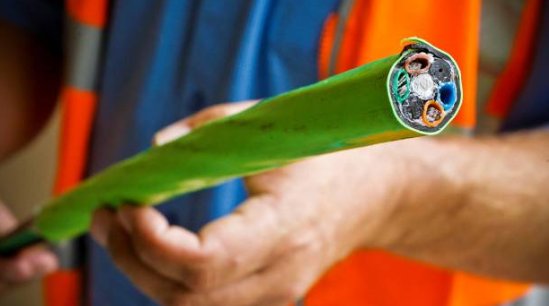 beforeUdig's tweet photo. #cut #fibre cable in #Hamilton #NZ https://t.co/cjy0Nt5tVL causes #outage #phones #internet 5000 #customers #getplans #digsafe @beforeUdig https://t.co/mzxlYbqTWg