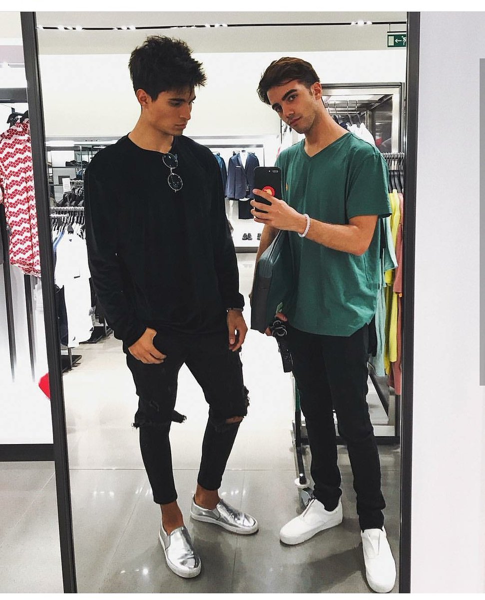FanPage_dosogas's tweet photo. Los más lindos #Dosogas #KCAArgentina https://t.co/UXLRwyCR24