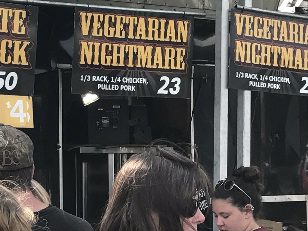 mooproblems's tweet photo. 4/4 Imagine being this insecure about your choices! Have you ever seen a veggie stir fry that's called CARNIVORE NIGHTMARE? #vegan #animals https://t.co/NeLX75N9rO