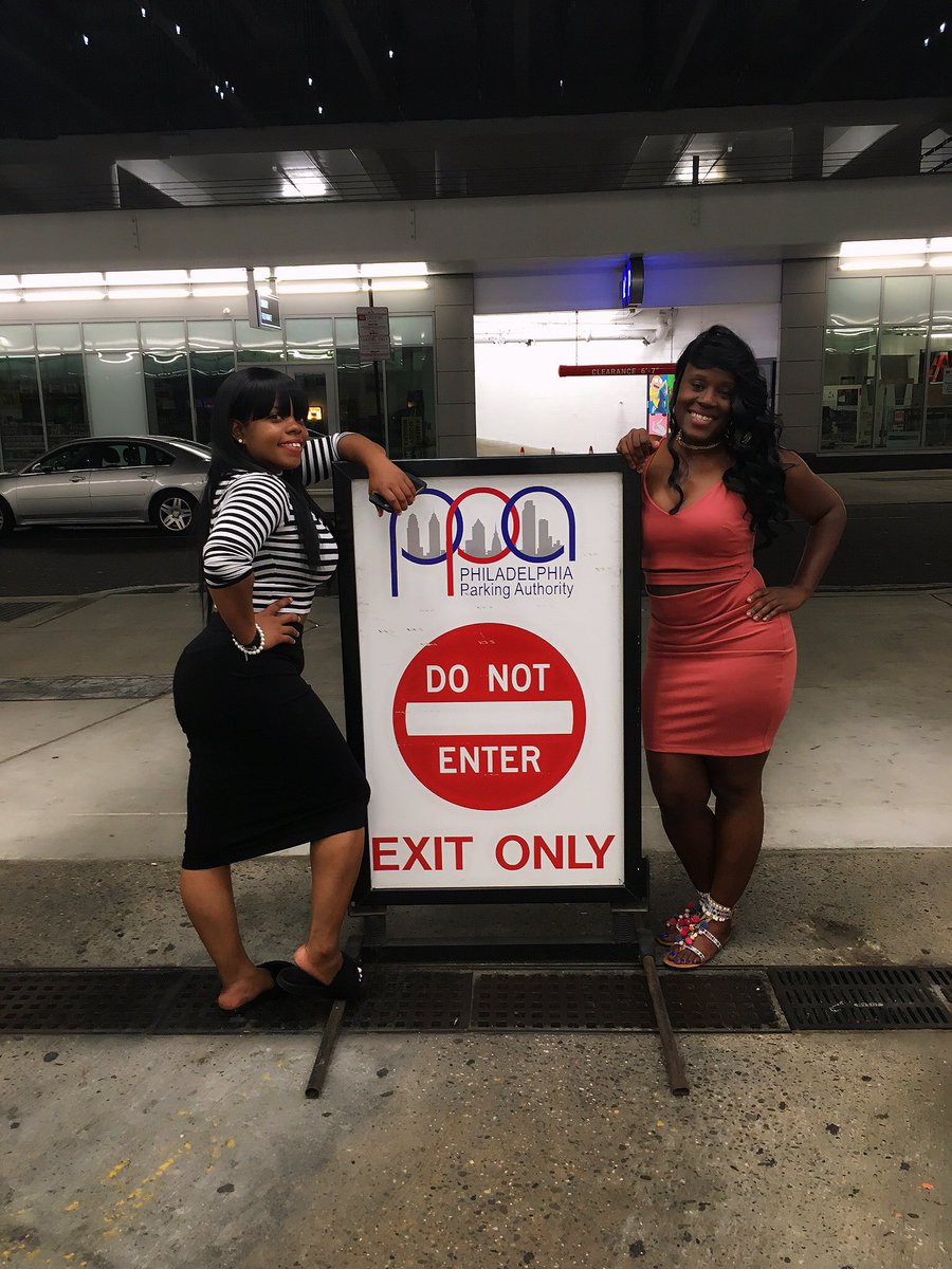 podcastqueens's tweet photo. When the Queens come in town everything shut down 🙌🏾 #Philly #ThePodcastQueens https://t.co/9oydoNbS1U